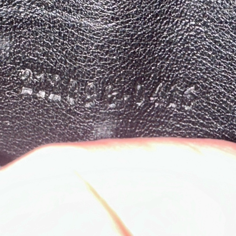 Gucci 6 key wallet - Picture 7 of 8